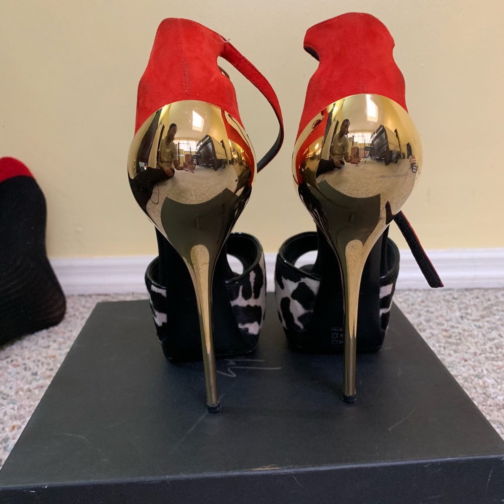 Shoes - Picture 6 of 6